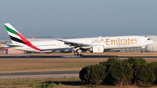 A6-ECA::Emirates Airline
